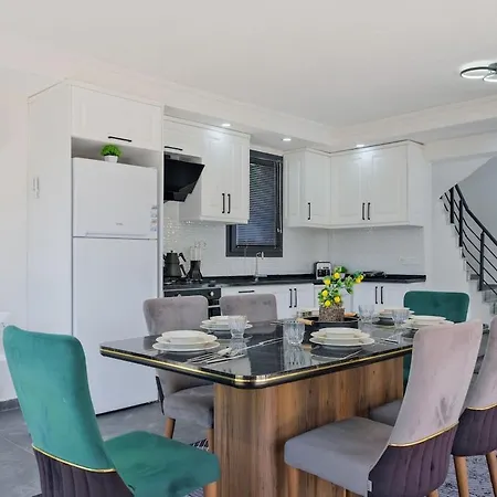 Villa Moonshine Duo Luxury Oasis In