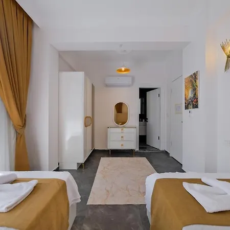 Villa Moonshine Duo Luxury Oasis In